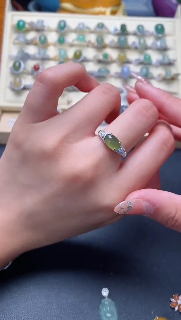 银S925镶嵌戒指翡翠2222222+4