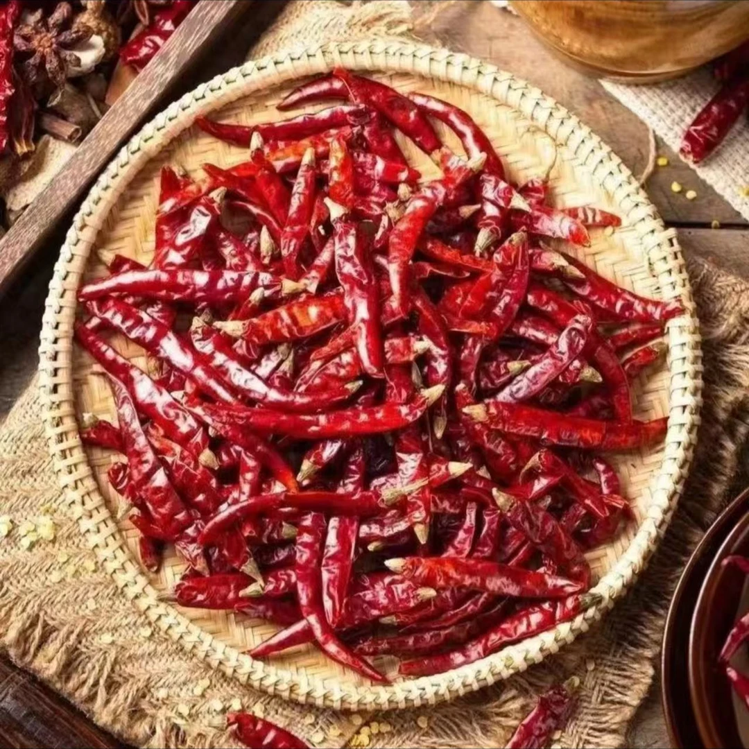 湖北广水自然风干农家干辣椒小米辣香辣微辣干红辣