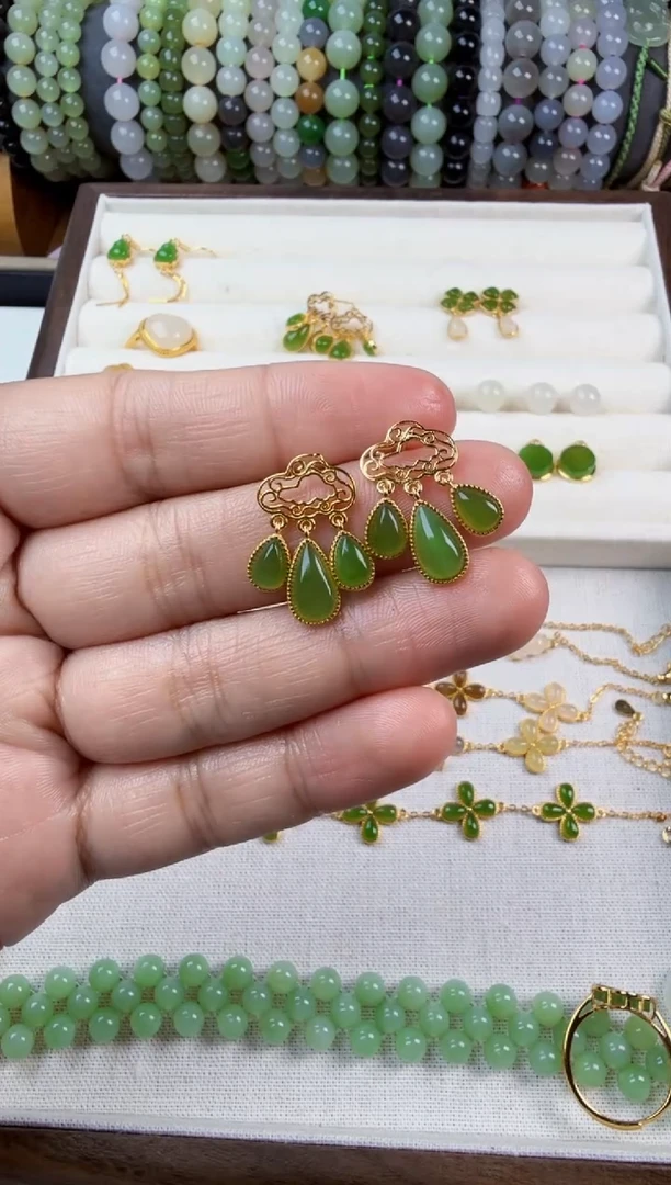 和田玉银S925镶嵌耳饰耳钉一对