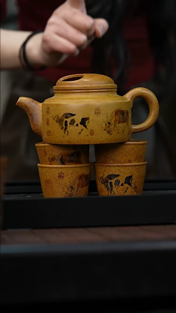 宜兴岁颐传砂原矿全手33＋四个杯子