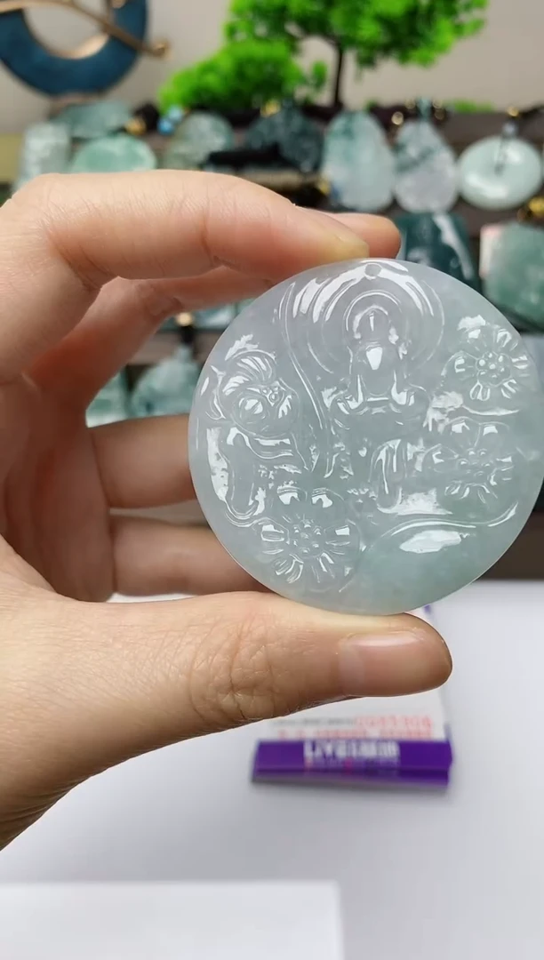 翡翠未镶嵌颈饰