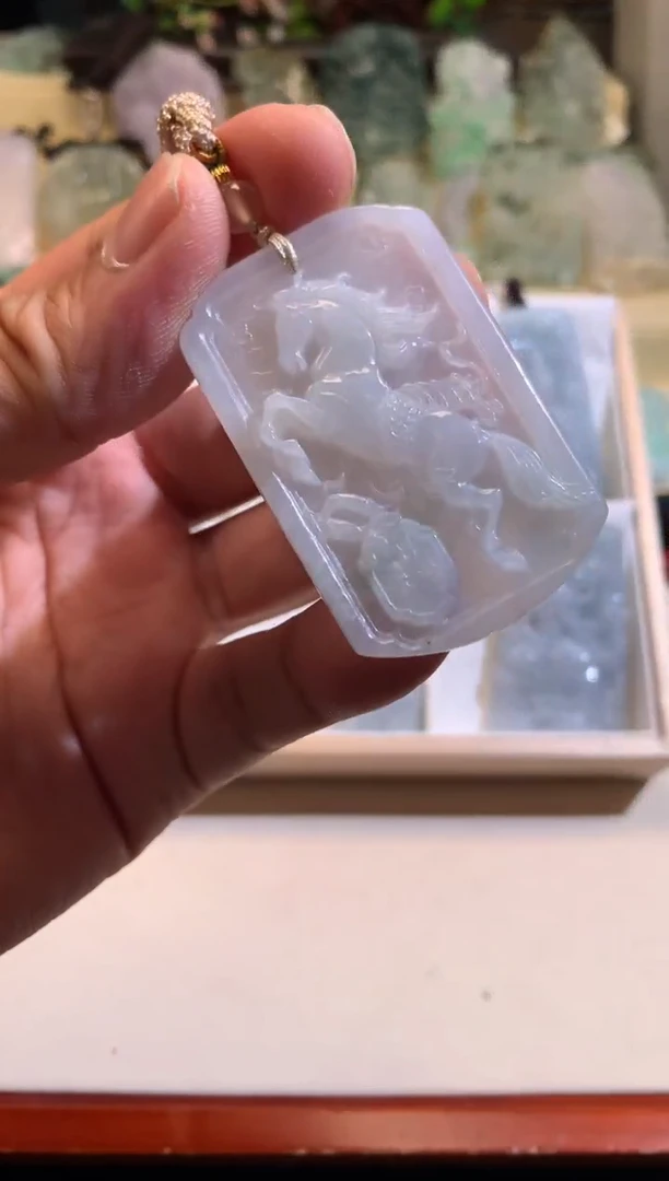 翡翠未镶嵌颈饰5/10/133