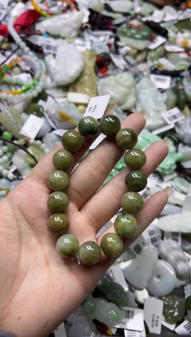 【闪购商品】翡翠颈饰未镶嵌00008500