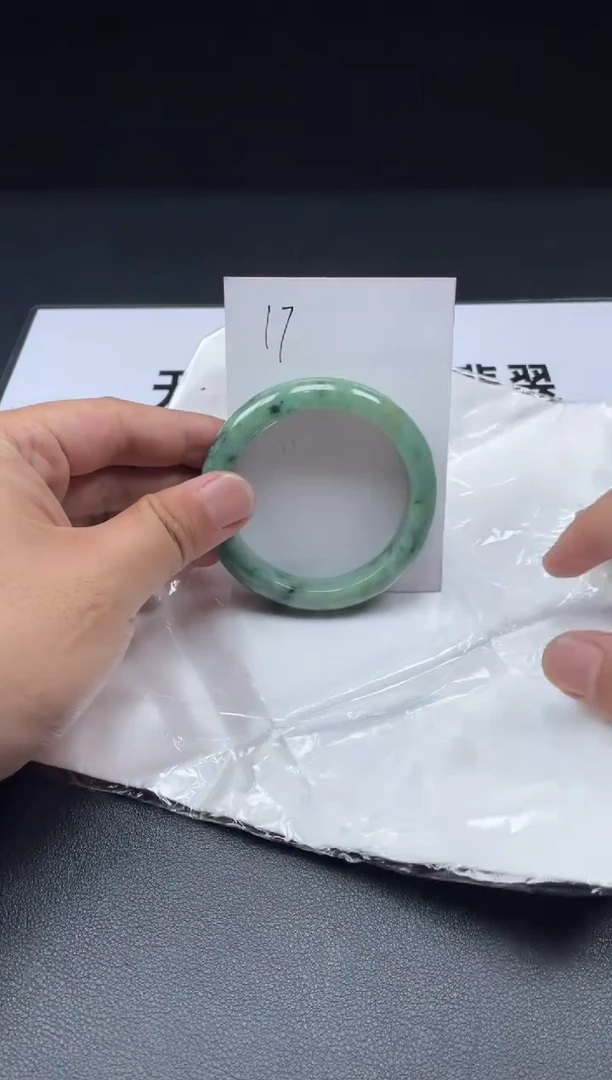 翡翠手镯未镶嵌翡翠手镯未镶嵌 未镶嵌天然缅甸A货翡翠 