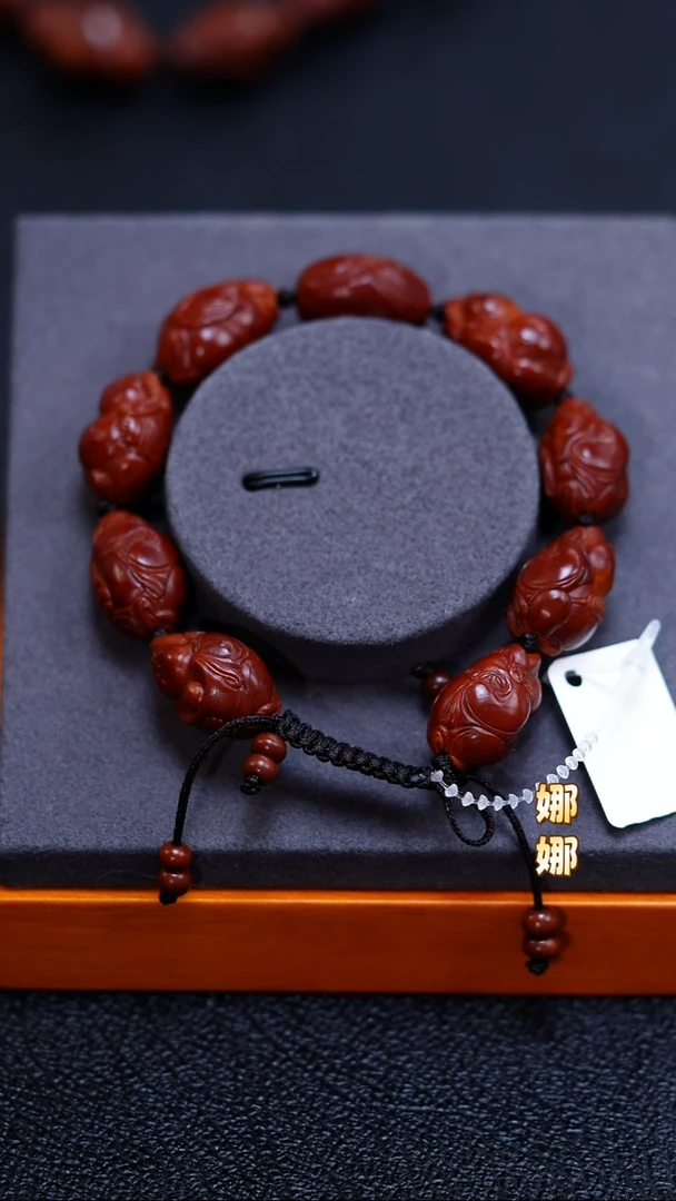 吊坠橄榄核（****笙橄榄核