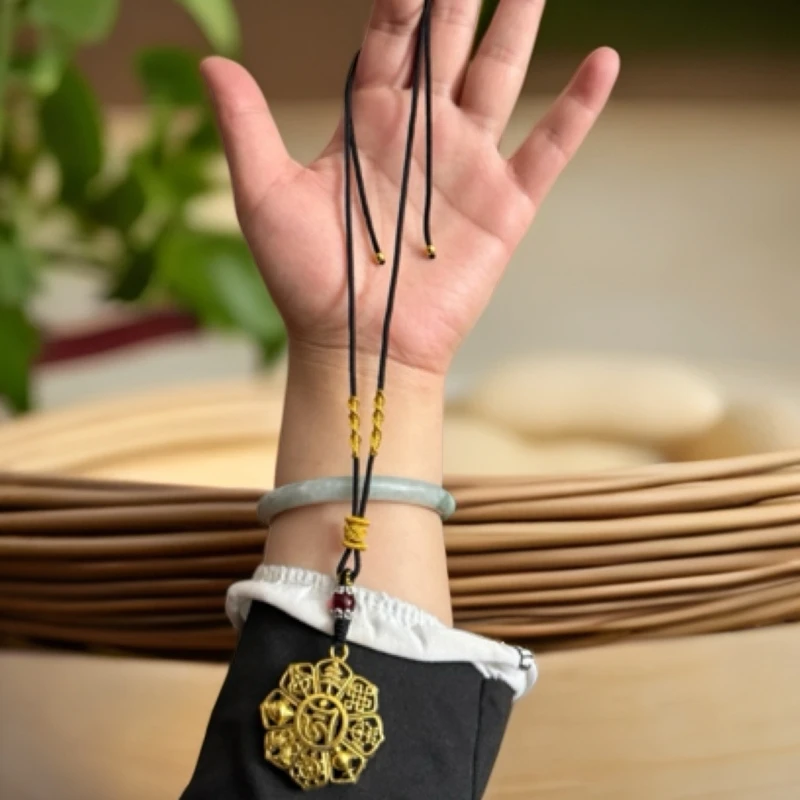 拉萨直发 吉祥八宝 文化科普传递藏地“幸福圆满”美好寓意男女通用