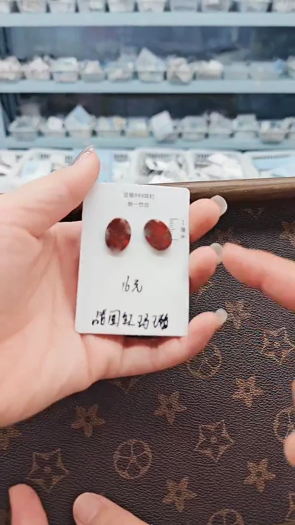 水晶耳饰足银镶嵌（多样性发货）可联系客服挑选