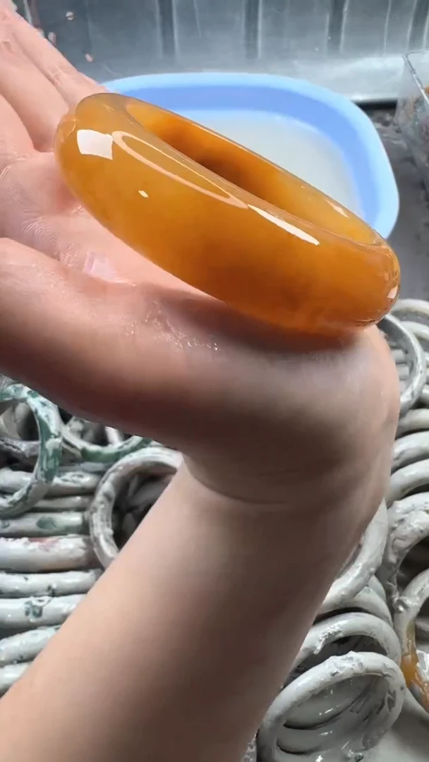 【闪购商品】石英质玉手镯未镶嵌15