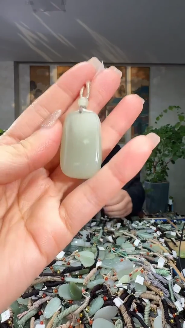 颈饰未镶嵌和田玉拍一发一多样性发货