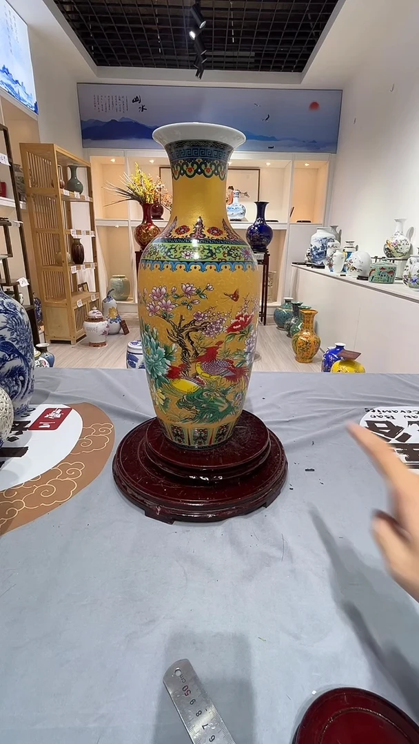 摆件高约45珐琅彩冬瓜花鸟