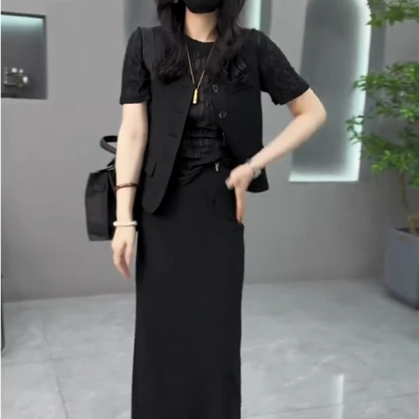 2025春夏新款气质网红时尚休闲显瘦洋气短袖三件套女