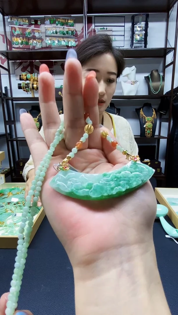 颈饰未镶嵌翡翠翡翠吊坠