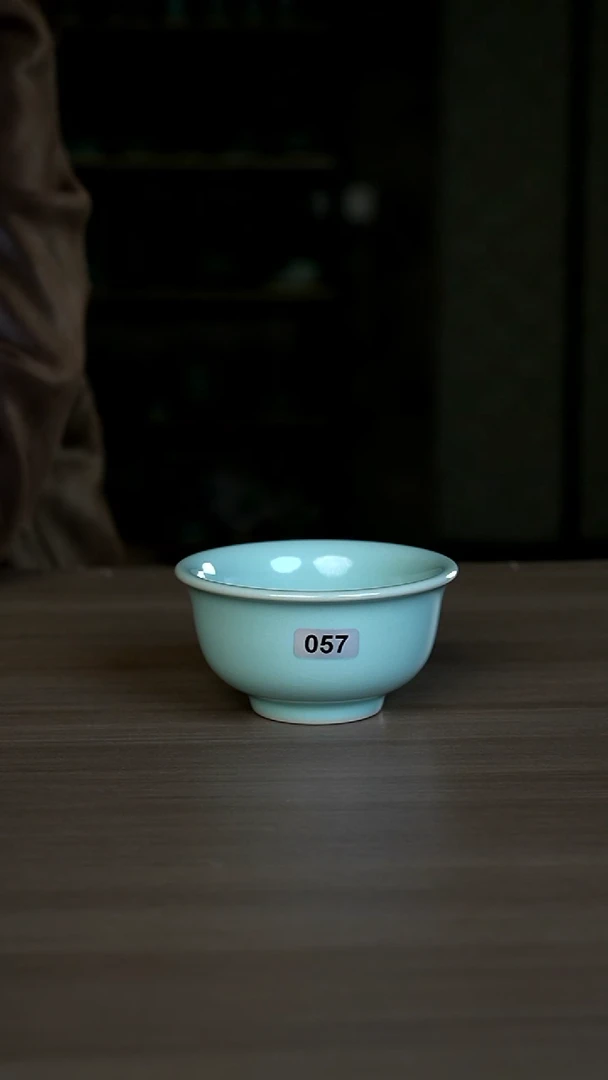 【闪购商品】杯057号天青压手杯一级开片