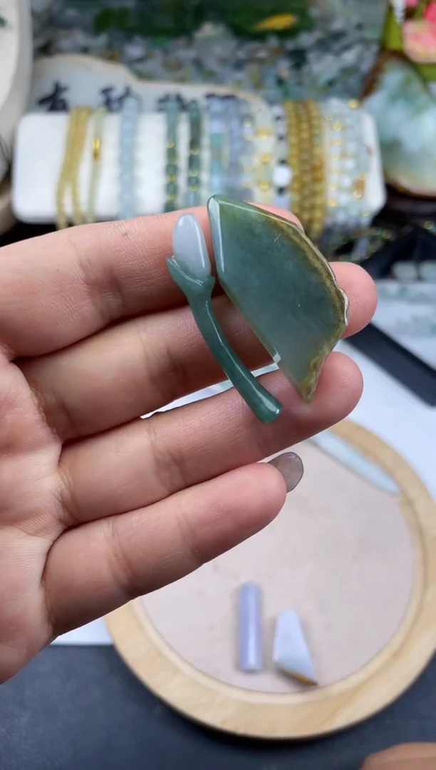 【闪购商品】翡翠颈饰未镶嵌天然翡翠66