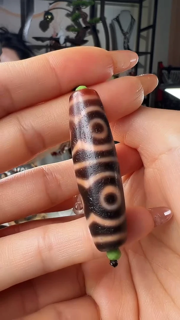 未镶嵌颈饰玛瑙/玉髓六眼