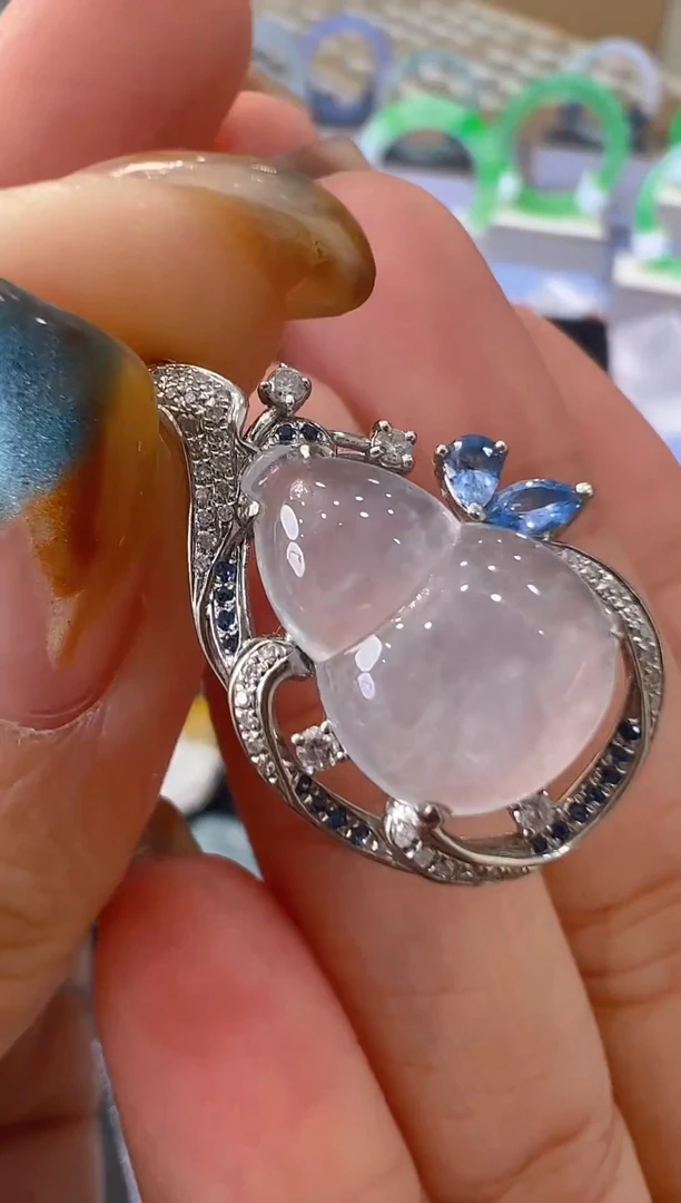 吊坠(不含链)18K金镶嵌翡翠天然A货翡翠多样性发其一LX01