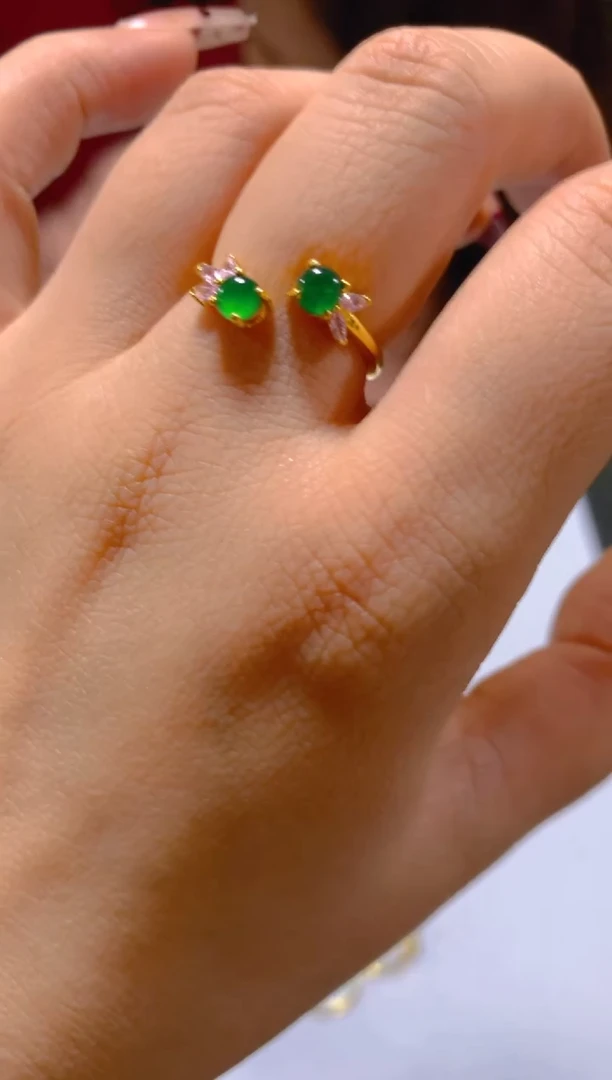 未镶嵌翡翠耳饰多样性发一