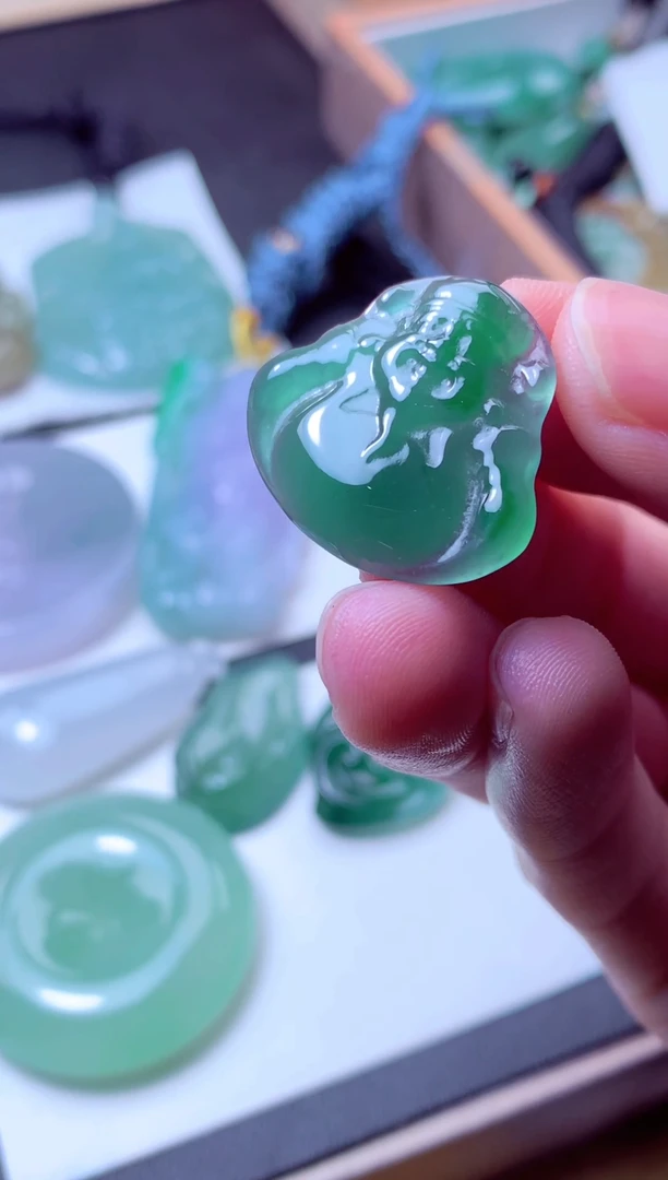 颈饰未镶嵌翡翠天然A货翡翠