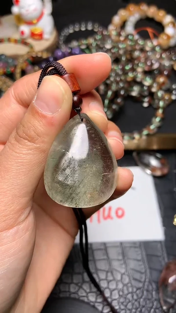 【闪购商品】水晶吊坠(赠链)未镶嵌43