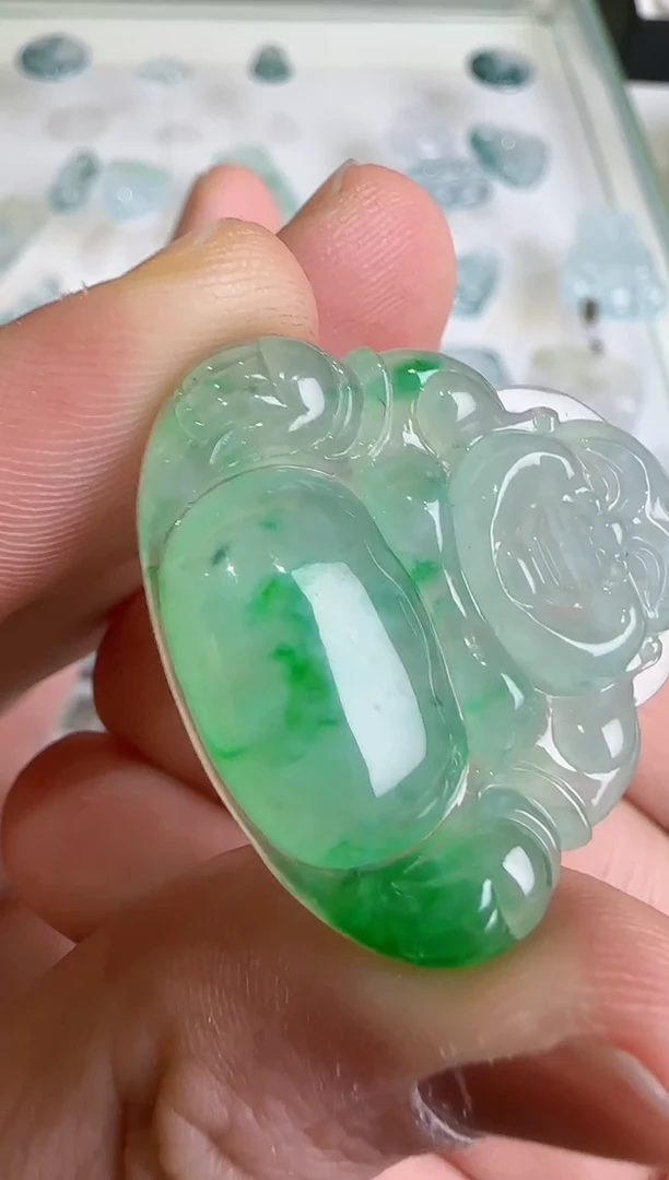 【闪购商品】翡翠吊坠(不含链)未镶嵌..