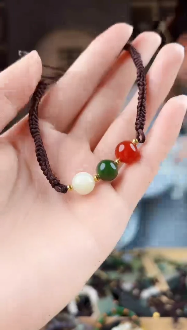 颈饰未镶嵌和田玉拍一发一，多样性发货