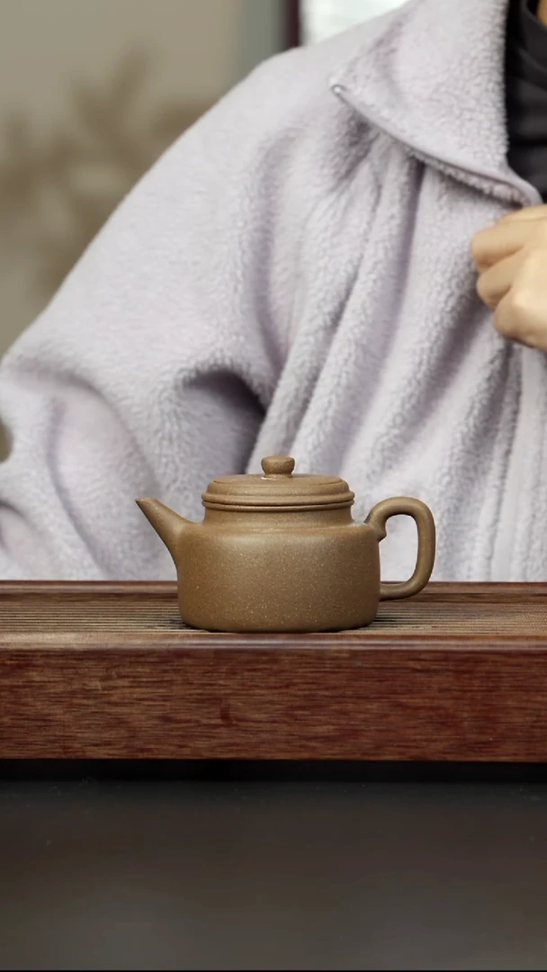 紫砂茶壶芝麻绿 剑流德钟 170左右