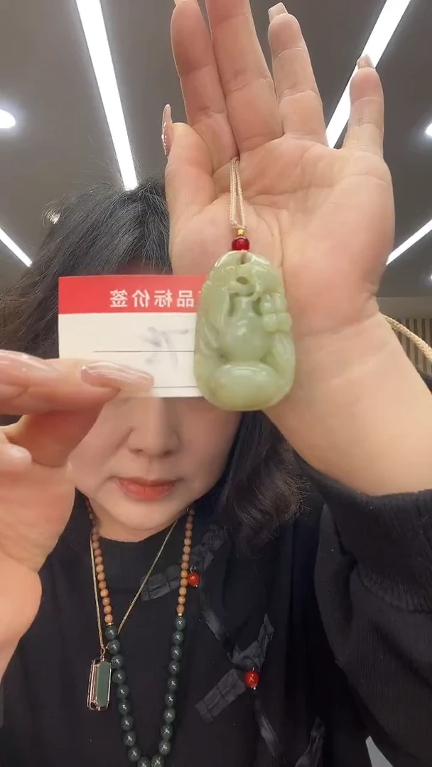 未镶嵌岫岩老玉（透闪石质玉）挂件苍**雨多样式发货随机发一