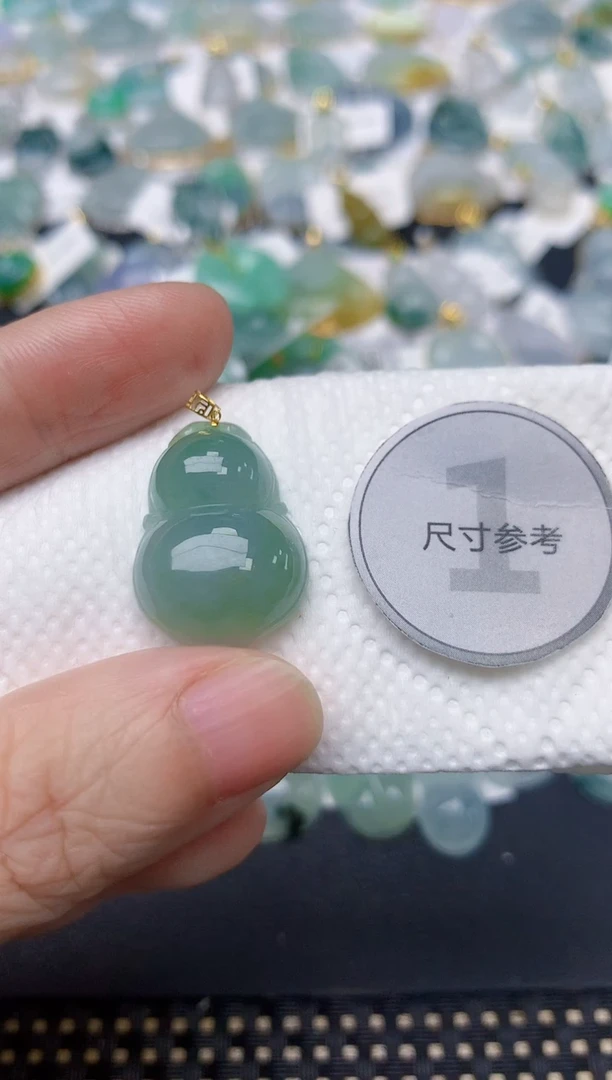 颈饰18K金镶嵌翡翠天然缅甸A货翡翠