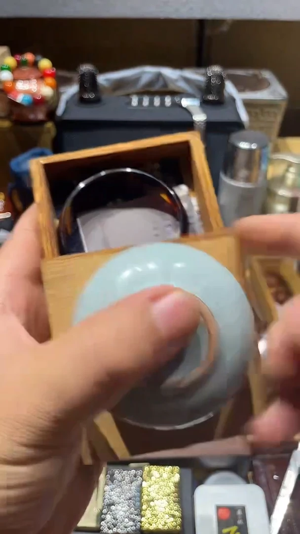 瓷片闪购商品 如图所示