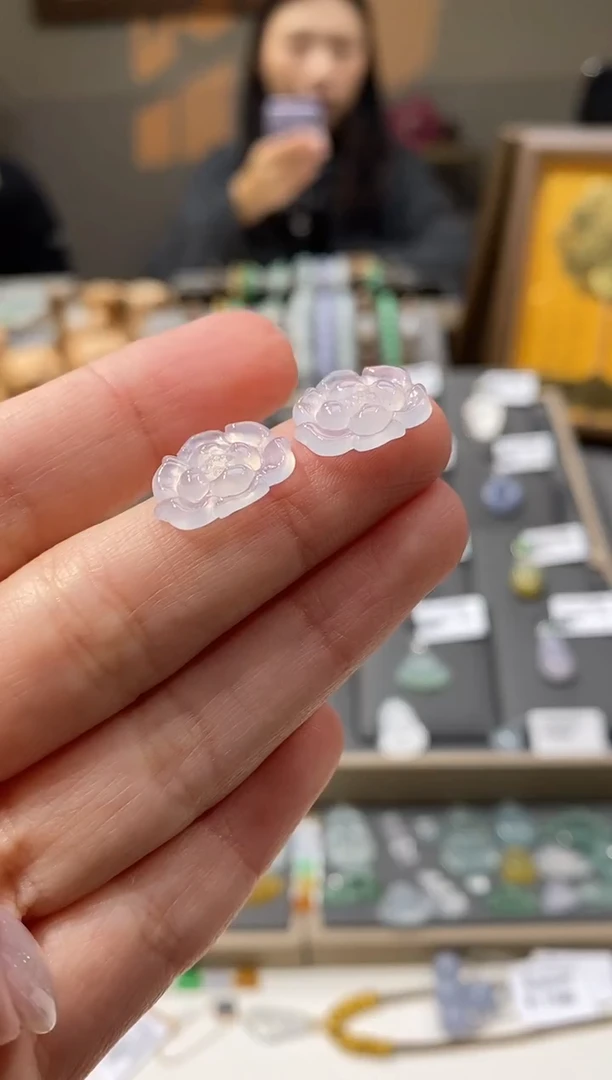 颈饰未镶嵌翡翠莲花