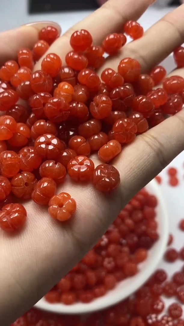 南红玛瑙未镶嵌颈饰w1858保山南红五瓣花8mm*10颗