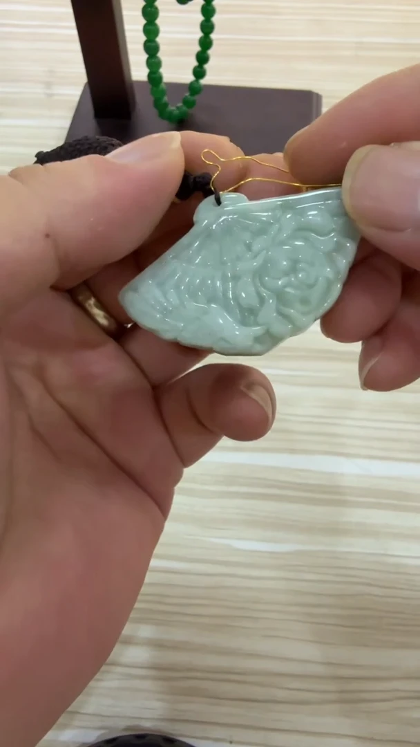 翡翠未镶嵌吊坠(不含链)3