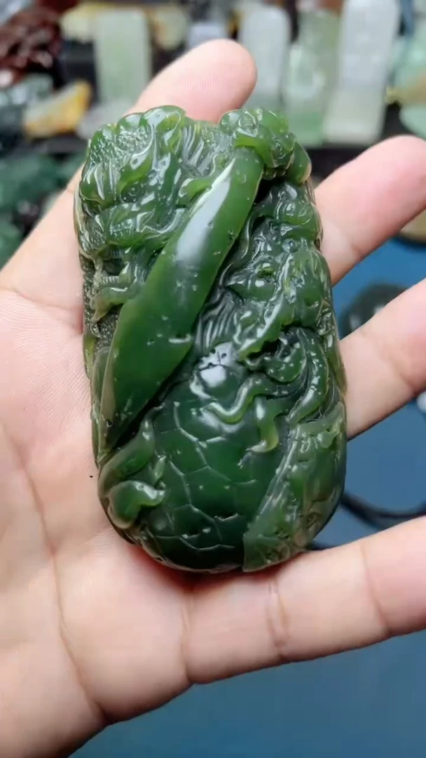 未镶嵌和田玉把件-