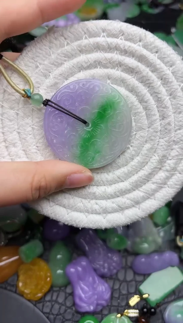 颈饰未镶嵌翡翠缅甸翡翠吊坠