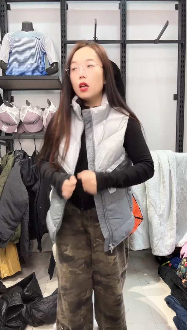 2011  编码  瑕疵直播间过款为准 尺码