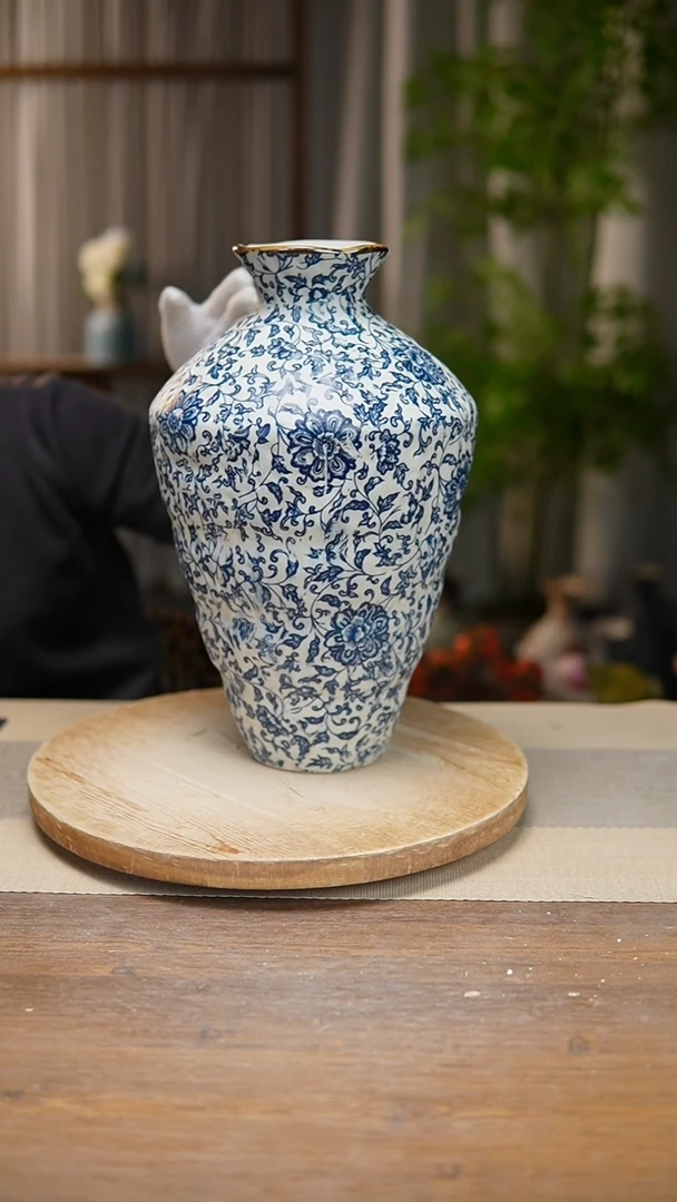 【闪购商品】陶瓷 花器青花瓷缠枝莲高脚