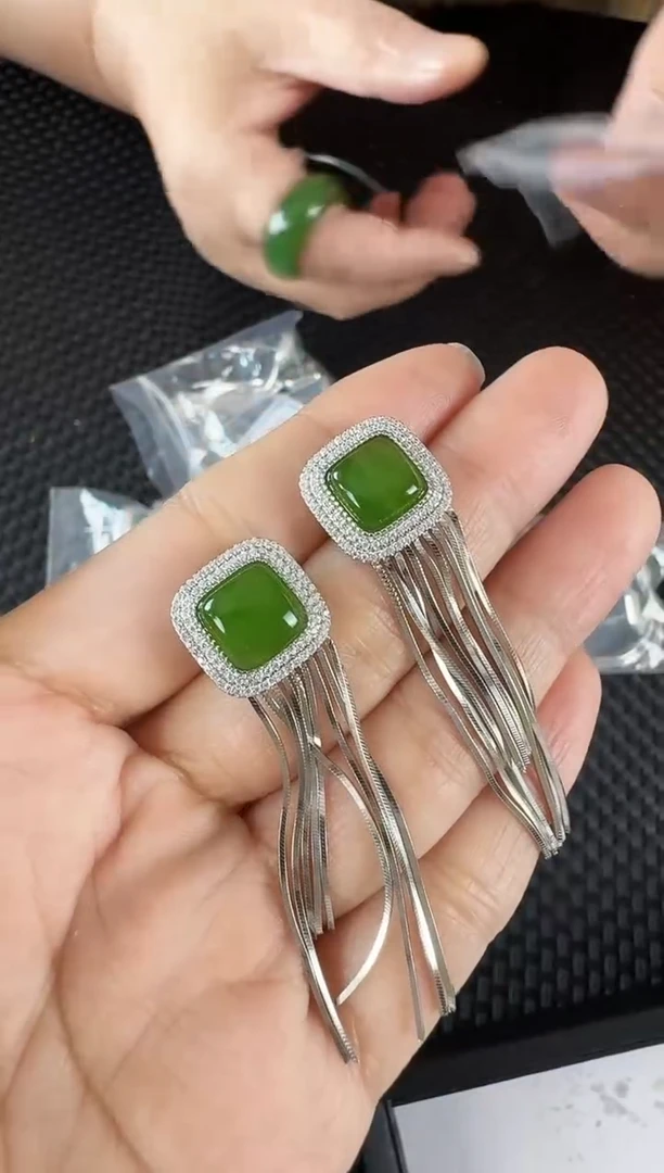 【闪购商品】和田玉（碧玉）耳饰未镶嵌多样性发一对
