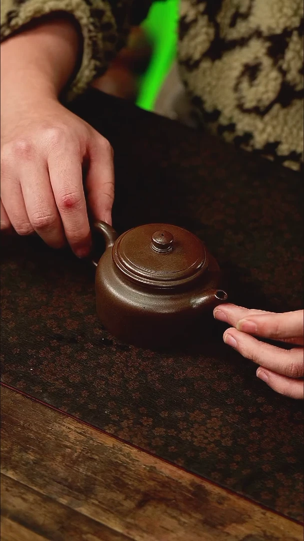 茶杯紫砂瑕疵大德钟