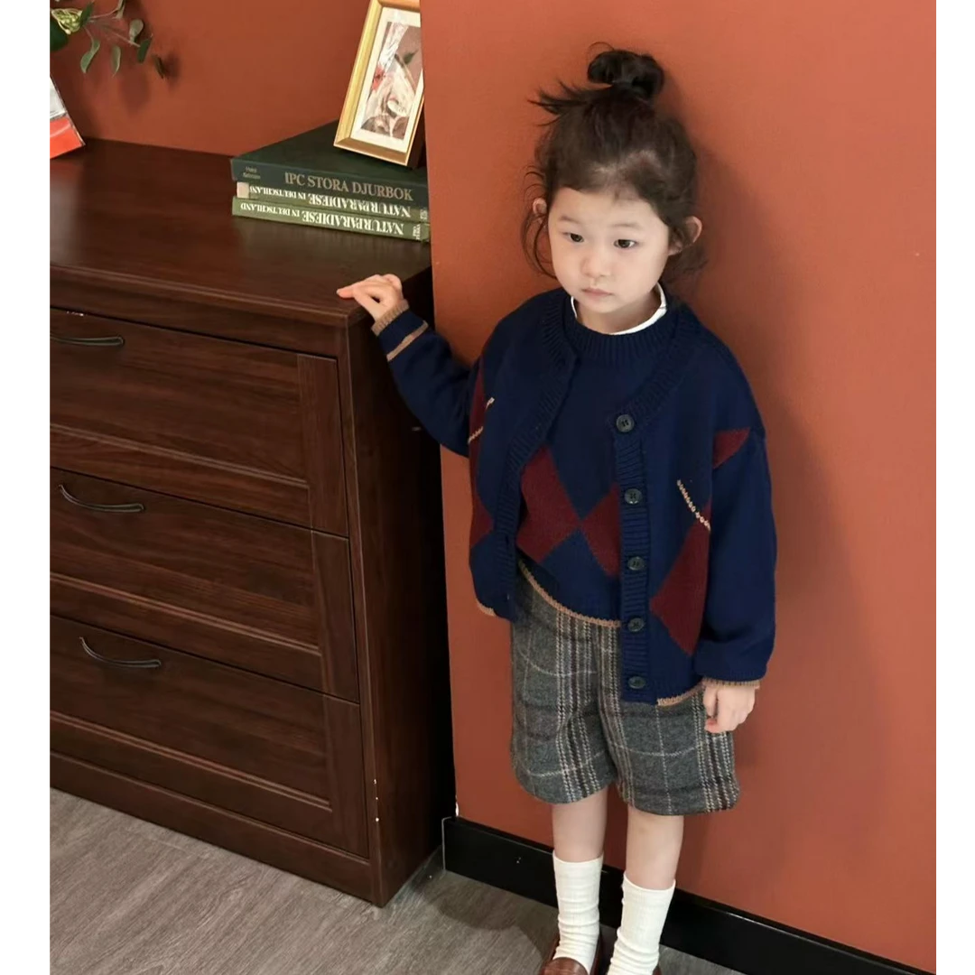 壹妈童装女童学院风套装秋季新款洋气女宝复古针织马甲格子短裤