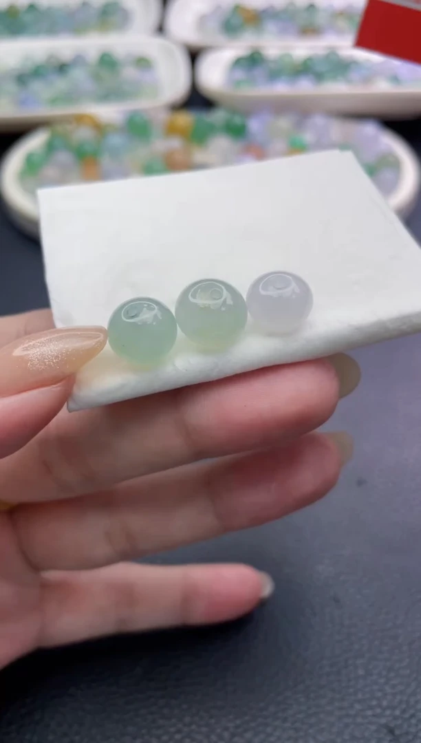 定制翡翠未镶嵌珠子