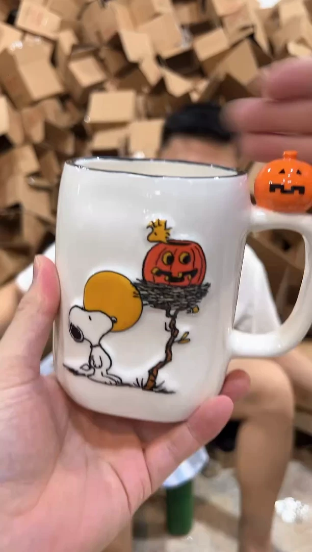 瓷片万圣节史努比南瓜异型马克杯