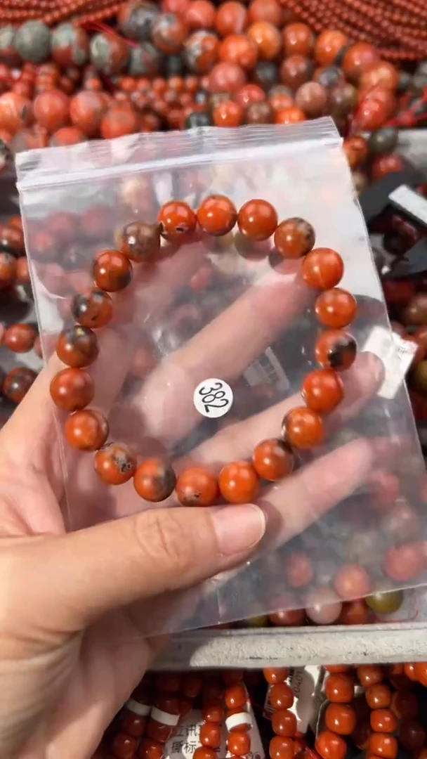 南红玛瑙手串未镶嵌10+