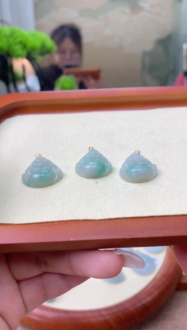 【闪购商品】翡翠颈饰18K金镶嵌多样性发其一