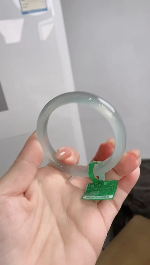 玛瑙/玉髓手镯未镶嵌55圈