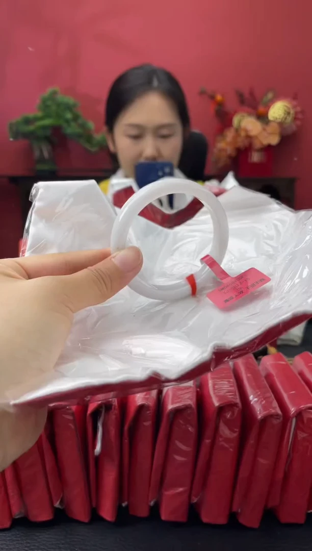 未镶嵌手镯翡翠6