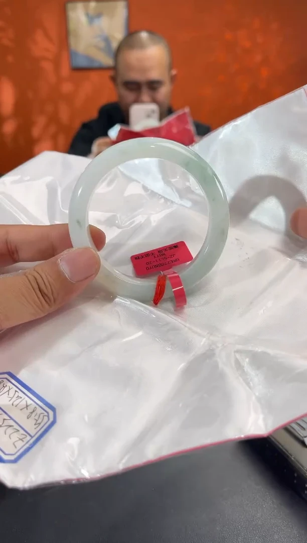 未镶嵌手镯翡翠7