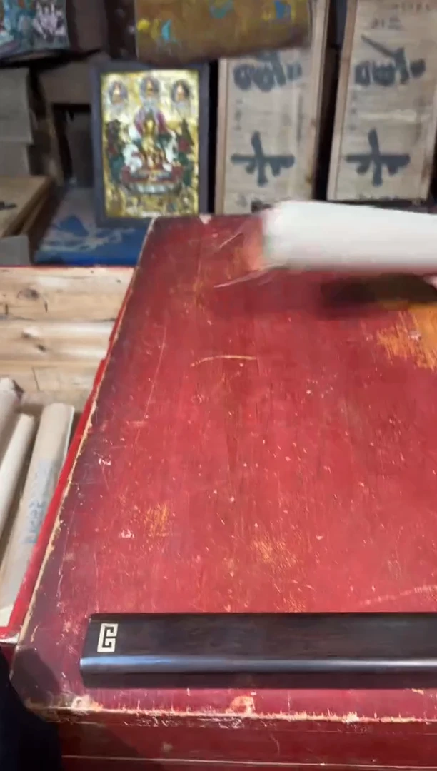 卷轴画龙妹的唐卡tk16