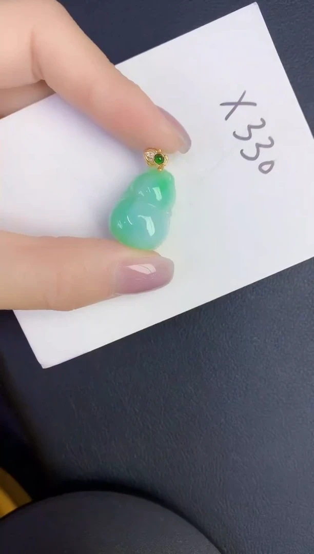 颈饰未镶嵌翡翠缅甸天然翡翠A货