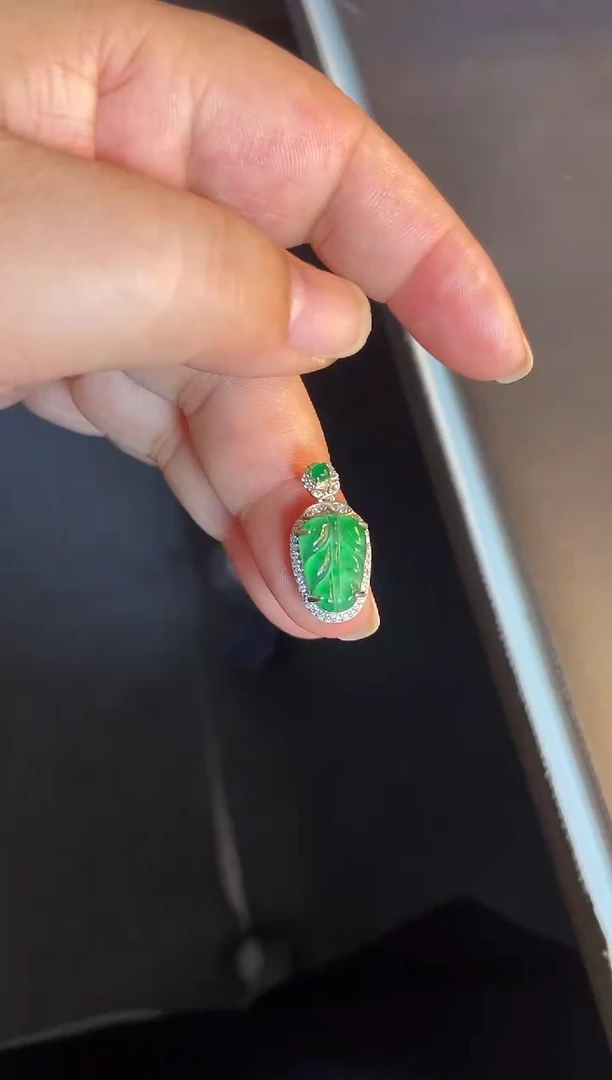 吊坠(不含链)银S925镶嵌翡翠1