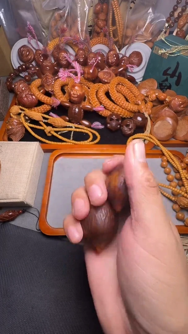 手串橄榄核闪*2个素核